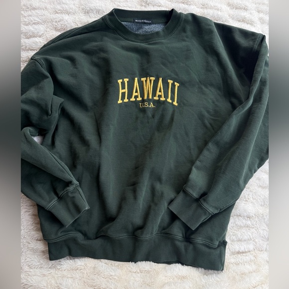 Brandy Melville Sweaters - Brandy Melville Hawaii U.S.A. Green Sweatshirt OS